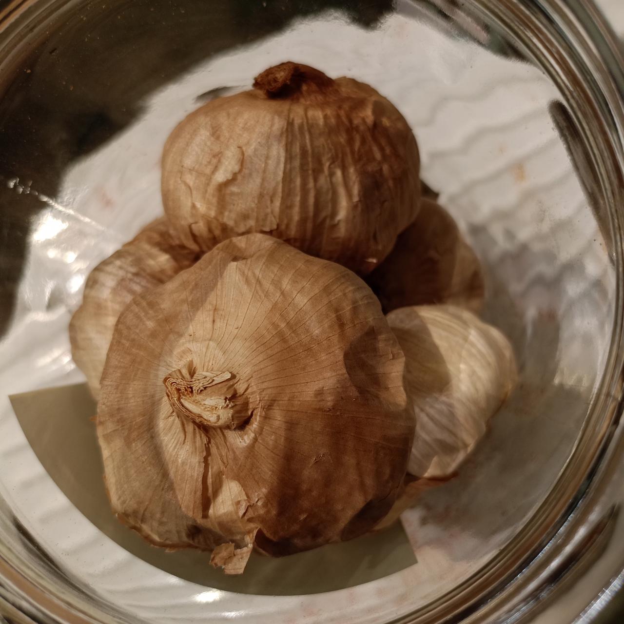 Ajo negro cabeza BIO